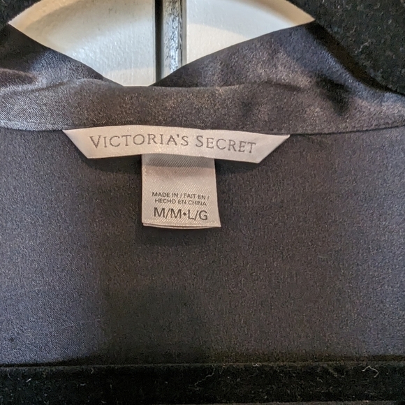 😃 Victoria's Secret short black robe sz L - Picture 5 of 8
